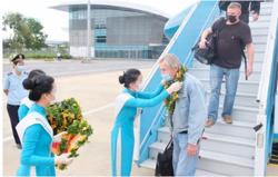 Khách quốc tế đến Việt Nam không cần hộ chiếu vắc-xin