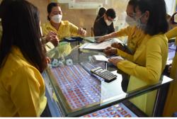 Giá vàng hôm nay 17-3: Tăng trở lại dù lãi suất tại Mỹ nóng lên