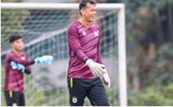 Thủ môn Tấn Trường được HLV Park Hang-seo gọi bổ sung