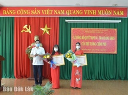 TP. Buôn Ma Thuột: 3 giáo viên vinh dự nhận Bằng khen của Thủ tướng Chính phủ