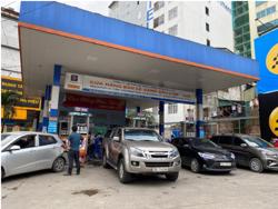 Giảm thuế, "hạ nhiệt" giá xăng dầu