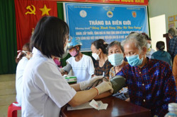 Nhiều hoạt động hỗ trợ nhân dân xã biên giới Ia R’vê