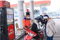 Giảm thuế môi trường, giá xăng giảm 2.200 đồng/lít
