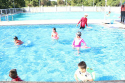 Hãy chú trọng việc dạy bơi cho con trẻ