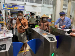 Đường sắt công bố lịch chạy thêm gần 50 đoàn tàu dịp lễ 30-4