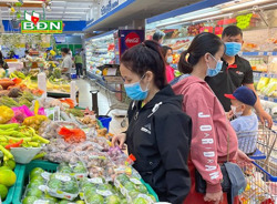 Giá leo thang và nỗ lực bình ổn giá