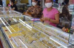 Giá vàng hôm nay 5-3: Tăng dữ dội khi tình hình Ukraine căng thẳng