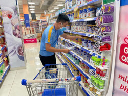 Tăng khả năng cạnh tranh nhờ kết hợp bán hàng truyền thống và online