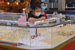 Giá vàng hôm nay 8-3: Tăng giảm mạnh theo diễn biến ở Ukraine