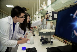 Tăng học phí: Đừng ‘gây sốc’ cho người học