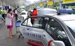 Áp dụng mức giá vé mới đối với ôtô ra vào các sân bay từ ngày 1-4
