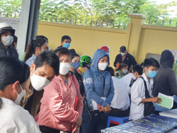 Cân nhắc kỹ khi rút BHXH một lần