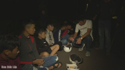 Cần xử lý nghiêm hành vi tụ tập đua xe trái phép