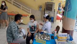 Trẻ mới tiêm vắc-xin khác, khi nào tiêm vắc-xin Covid-19?