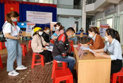 Khởi sắc thị trường lao động