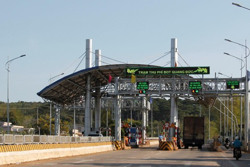 Thủ tướng Chính phủ yêu cầu chủ động tạm dừng thu phí khi ùn tắc giao thông kéo dài dịp Lễ 30/4 và 1/5