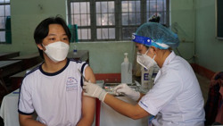 Sẵn sàng tiêm vắc xin phòng COVID-19 cho trẻ từ 5 đến dưới 12 tuổi