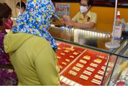 Giá vàng hôm nay 26-4: Giảm sâu khi USD tăng giá trên diện rộng