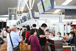 Hàng không liên tiếp mở đường bay quốc tế, tăng chuyến dịp 30-4