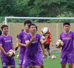 U23 Việt Nam càng bổ sung, càng rối?