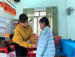 Cô giáo trẻ gắn bó với sự nghiệp “trồng người” ở vùng sâu