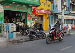 Giá gas rời mốc kỷ lục, giảm 29.000-31.000 đồng/bình 12 kg