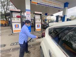 Giá xăng dự báo tăng vào ngày mai, có thể vượt mốc 30.000 đồng/lít