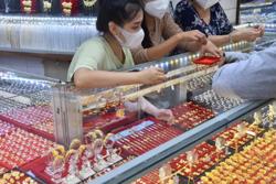 Giá vàng hôm nay 11-5: Giảm tiếp dù lạm phát tăng cao