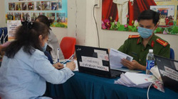 Không có sổ hộ khẩu: Đăng ký nhập học, chuyển nhượng nhà đất ra sao?