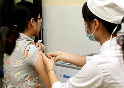 Ổn định nguồn vaccine tiêm chủng cho người dân