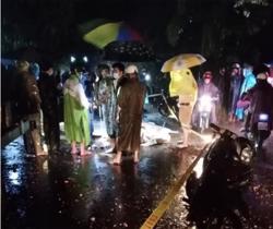 Va chạm xe máy kéo, 2 thiếu niên đi xe máy tử vong