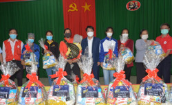 Khẩn trương thực hiện chính sách hỗ trợ đối tượng bị ảnh hưởng bởi COVID-19