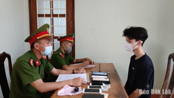 Công an huyện Ea H’leo khởi tố thanh niên trộm 18 điện thoại iphone trị giá hơn 250 triệu đồng