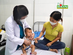 Phòng bệnh tay chân miệng cho trẻ