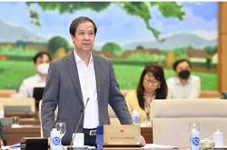 Bộ trưởng Giáo dục - Đào tạo nói gì về việc sách giáo khoa đắt gấp 2-3 lần?