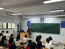 Thay đổi môn Lịch sử thành bắt buộc: Chương trình mới liệu có bị xáo trộn?