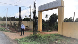 Vận động người dân đổi đất xây nghĩa trang rồi thu hồi... đất đã đổi!