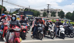 Đi lại sau kỳ nghỉ: Vẫn ùn ứ nhiều nơi