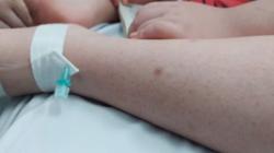 Chăm sóc trẻ mắc sốt xuất huyết tại nhà như thế nào?