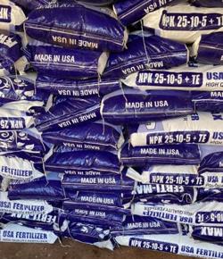 Nông dân lao đao vì phân bón giả