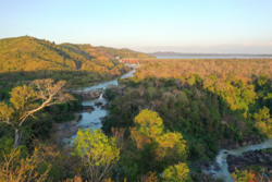 Trên đỉnh thác Gia Long