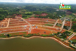 Thị trường đất giảm nhiệt, nhiều người... chơi vơi