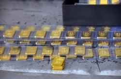 Giá vàng hôm nay 17-6: USD bị bán tháo, vàng tiếp tục tăng giá