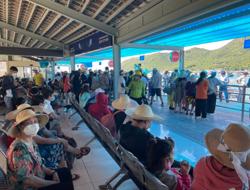 Du lịch hè gặp khó vì giá xăng