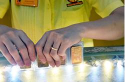 Giá vàng hôm nay 2-6: Lao xuống rồi vọt lên mạnh mẽ