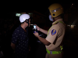 Xử lý gần 1.000 trường hợp vi phạm nồng độ cồn qua kế hoạch cao điểm