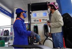 Giá xăng dự báo tiếp tục tăng vào ngày mai 21-6