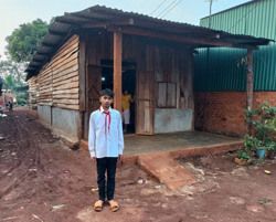 14 tuổi, làm trụ cột gia đình