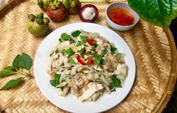 Hãy thưởng thức gỏi gà măng cụt: Món ngon trứ danh