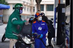 Xăng tăng giá lần thứ 7 liên tiếp, tiến sát mốc 33.000 đồng/lít